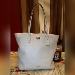 Coach shoulder bag